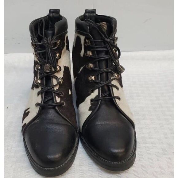 Stuart Weitzman Spanish crafted cowhide lace-up ankle boots ladies size 4 - Picture 2 of 7
